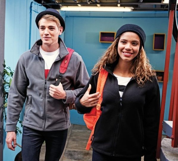 Muestre su marca con chaquetas Soft Shell promocionales